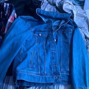 I have this Jean jacket that my sister owned but never wore. It’s from old navy.